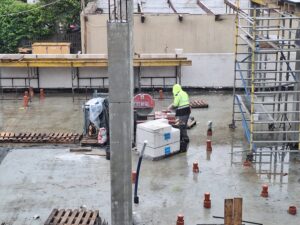 Plac budowy BCU. Widać budowę ścian budynku