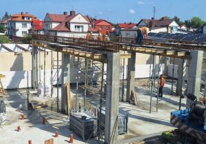 Plac budowy BCU. Widać budowę ścian budynku