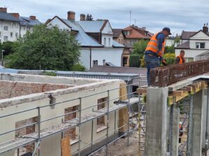 Rozbiórka dachu starej spawalni