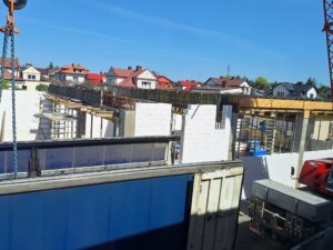 Plac budowy BCU. Widać budowę ścian budynku