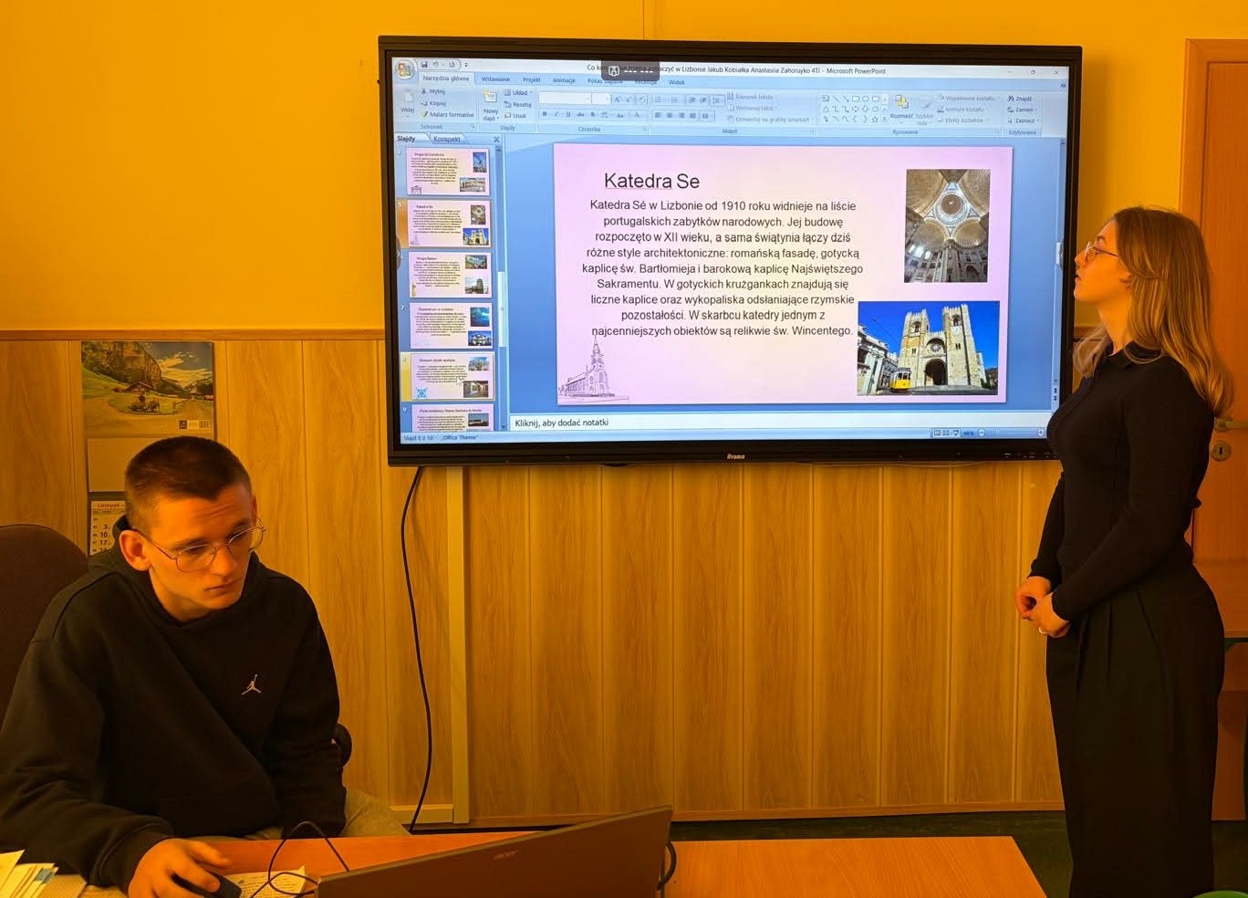 Uczniowie technikum i Branżowej Szkoły I stopnia na zajęciach przygotowawczych z języka angielskiego oraz zajęć o kulturze Portugalii.